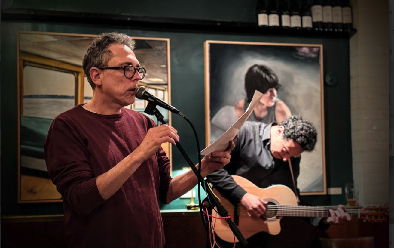 הקראת טקסט עם ליווי מוזיקלי